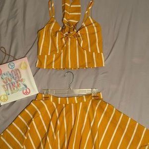 XL WOMENS CROP TOP AND MINI SKIRT